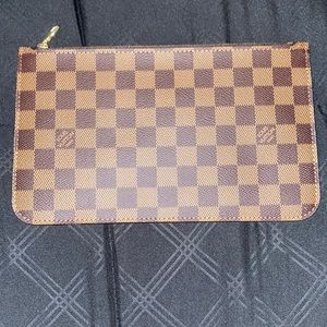 Louis Vuitton Pochette